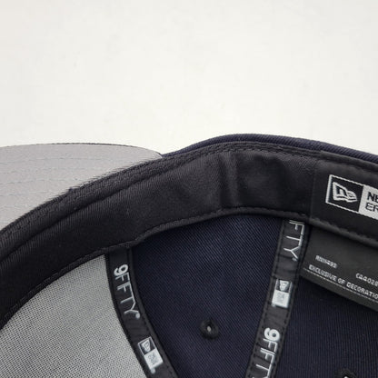 【中古品】【メンズ/レディース】 NEW ERA ニューエラ × SCHOTT ショット 9FIFTY ナインフィフティー LOGO SNAPBACK CAP ロゴ スナップバック キャップ 帽子 185-260724-ya-17-izu サイズ：F カラー：ネイビー 万代Net店