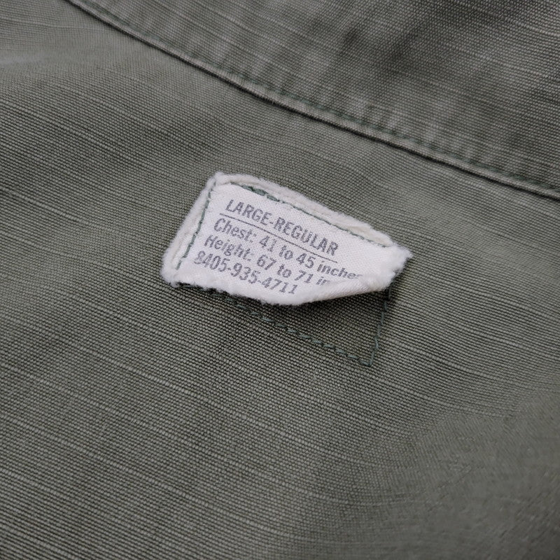【中古品】【メンズ】 U.S.ARMY ユーエスアーミー 8405-935-4711 DSA100-69-C-1362 COMBAT TROPICAL RIP-STOP JUNGLE FATIGUE JACKET ジャケット 146-260723-kh-11-izu サイズ：LARGE-REGULAR カラー：カーキ 万代Net店
