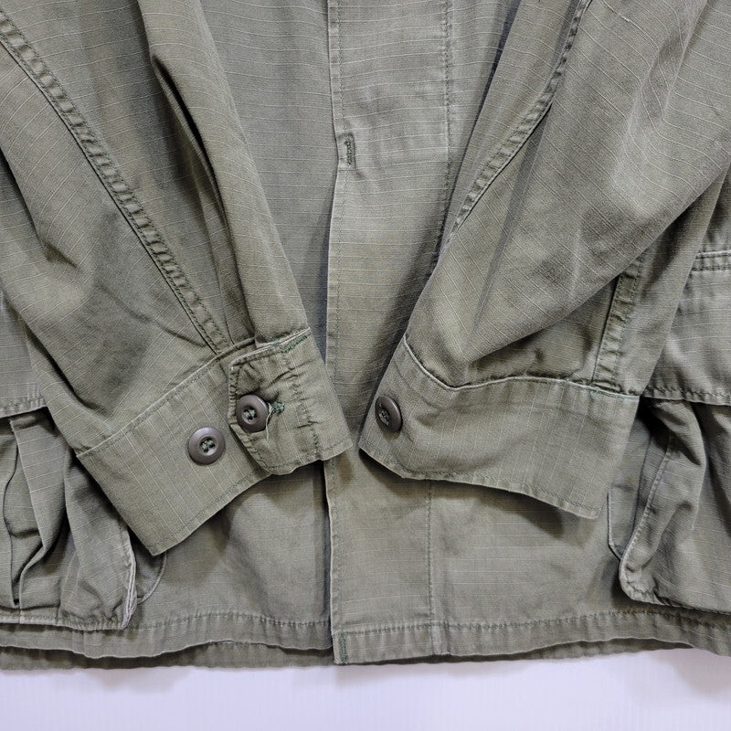 【中古品】【メンズ】 U.S.ARMY ユーエスアーミー 8405-935-4711 DSA100-69-C-1362 COMBAT TROPICAL RIP-STOP JUNGLE FATIGUE JACKET ジャケット 146-260723-kh-11-izu サイズ：LARGE-REGULAR カラー：カーキ 万代Net店