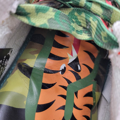 【現状渡し品】【メンズ】 A BATHING APE アベイシングエイプ SHARK LEATHER BIG TONGUE ULTRA SKULL STA HI シャーク レザー ビッグ タング ウルトラ スカル エスティーエー ハイ スニーカー 靴 162-260727-ya-15-izu サイズ：27.5cm カラー：レッド×ホワイト 万代Net店