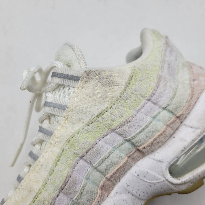 【中古品】【レディース】 NIKE ナイキ W AIR MAX 95 PRM CU9454-194 ウィメンズ エア マックス 95 PRM スニーカー シューズ 靴 166-260727-as-07-izu サイズ：23.5cm カラー：WHITE/MULTI-COLOR-BLUE TINT 万代Net店