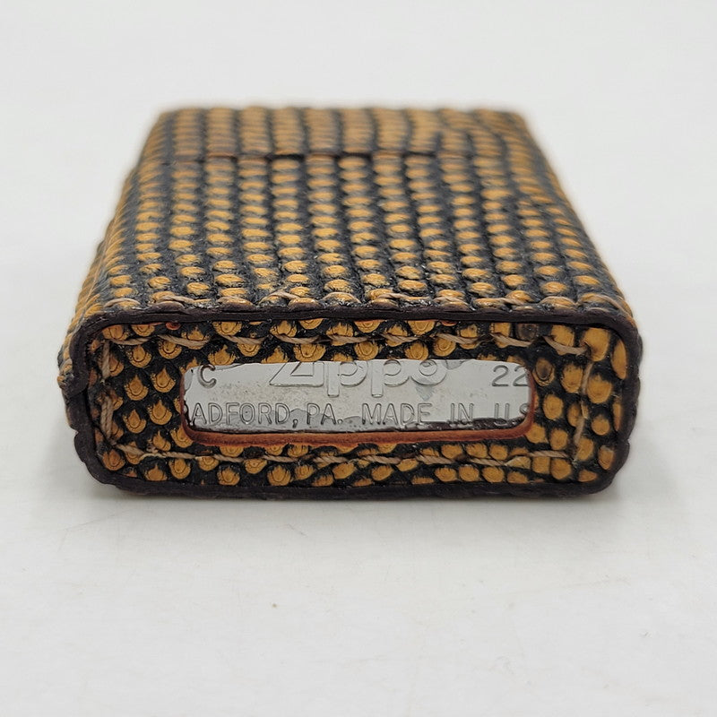 【中古品】【メンズ/レディース】 ZIPPO ジッポ LIZARD SKIN LEATHER 22年製 喫煙具 ライター 206-260727-as-02-izu カラー：ブラウン系×ブラック 万代Net店