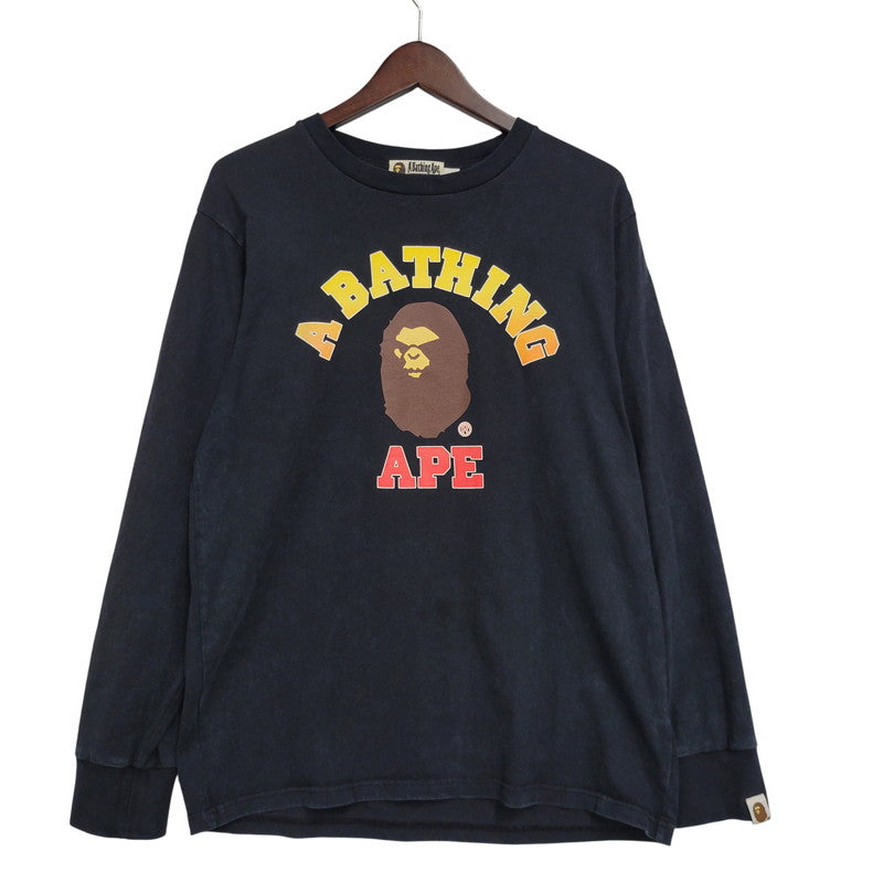【中古品】【メンズ】 A BATHING APE アベイシングエイプ COLLEGE PRINT LS TEE カレッジ プリント ロングスリーブ Tシャツ プリント 長袖 トップス 142-260728-ay-05-izu サイズ：M カラー：ブラック 万代Net店