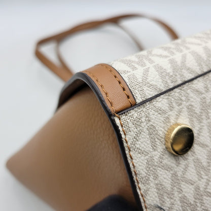 【中古品】【レディース】 Michael Kors マイケルコース CHANTAL MK TOTE BAG 30F2G7CT3B シャンタル シグネチャー トートバッグ カバン 鞄 188-260731-ay-02-izu カラー：ベージュ×ブラウン 万代Net店