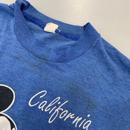 【現状渡し品】【メンズ】 VELVA SHEEN ベルバシーン USA製 CALIFORNIA MICKEY PRINT SS TEE ミッキー プリント ショートスリーブ Tシャツ トップス 146-260730-kh-01-izu サイズ：M カラー：ブルー 万代Net店