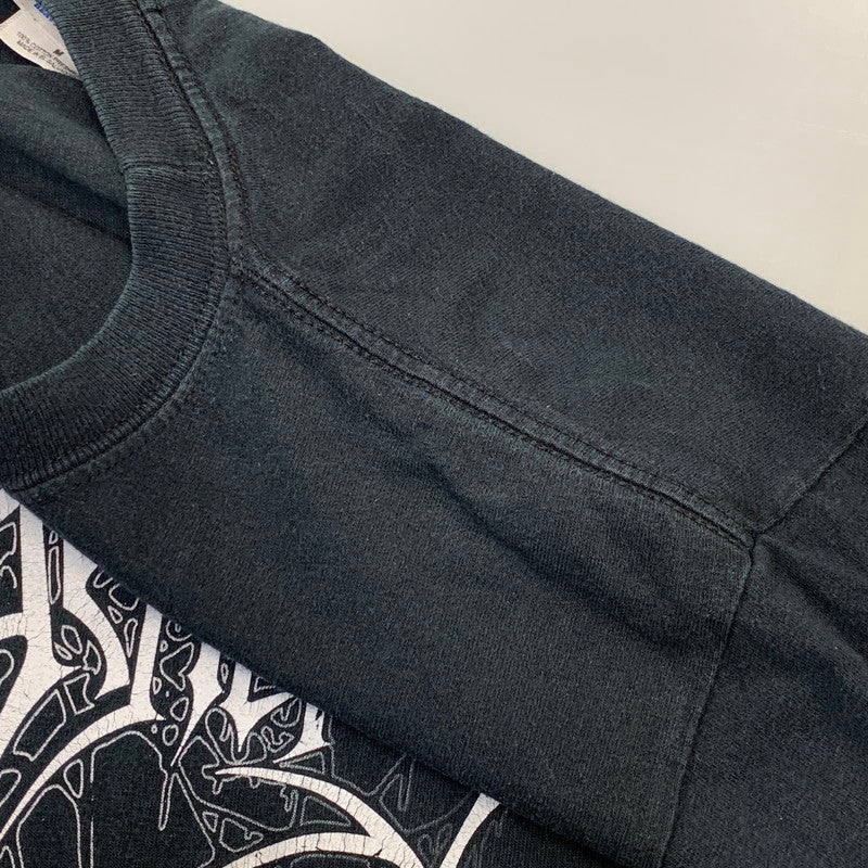 【中古品】【メンズ】 GILDAN ギルダン FOO FIGHTERS UK TOUR 2005 LS TEE ロングスリーブ Tシャツ 長袖 トップス 146-260731-ay-08-izu サイズ：M カラー：ブラック 万代Net店