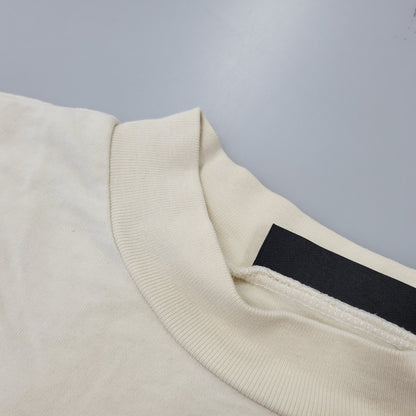 【中古品】【メンズ】 FEAR OF GOD ESSENTIALS フィア オブ ゴッド エッセンシャルズ RUBBER CENTER LOGO ラバー センター ロゴ L S TEE ロングスリーブ Tシャツ トップス 長袖 142-260802-ya-01-izu サイズ：XL カラー：ベージュ 万代Net店