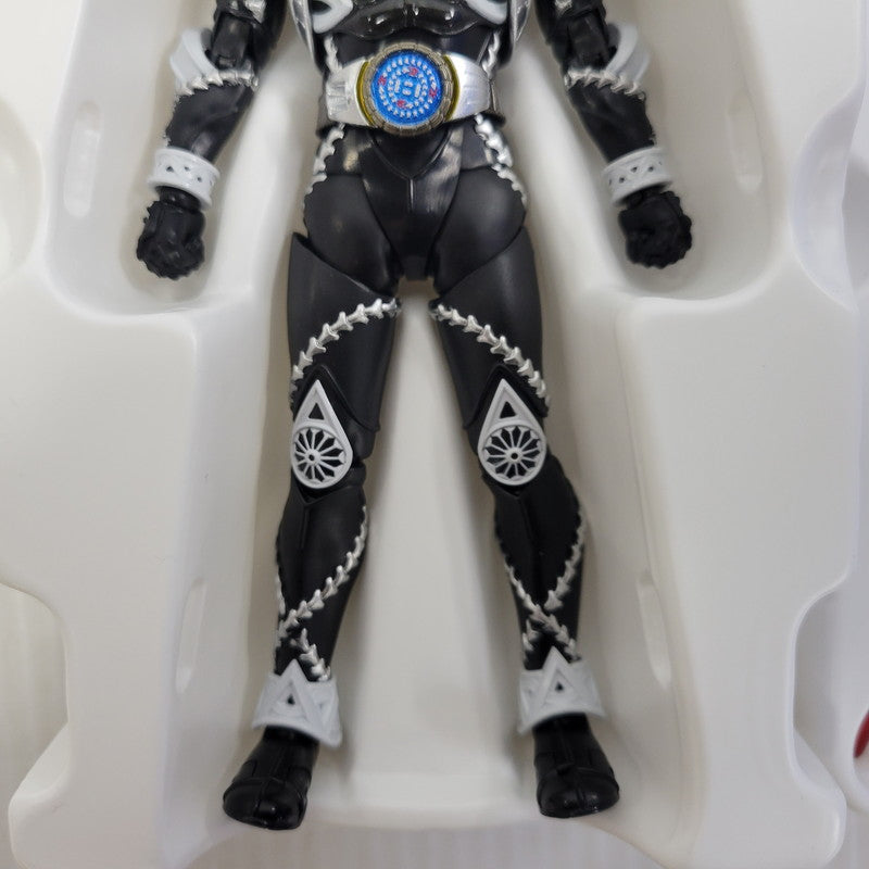 【中古品】 S.H.Figuarts 真骨彫製法 仮面ライダーサガ 042-260802-kk-17-izuh 万代Net店