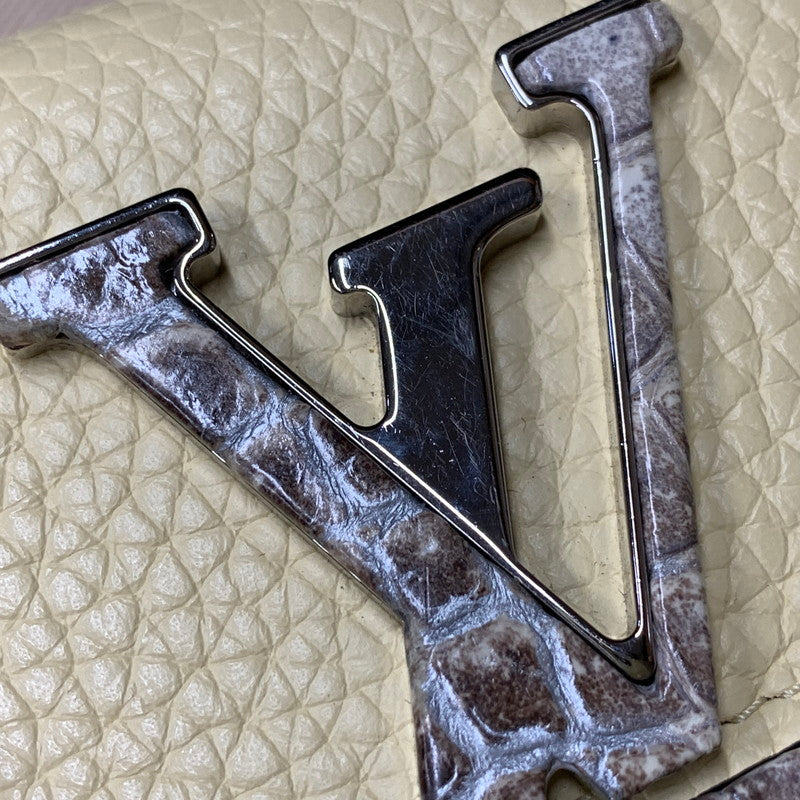 【中古品】【メンズ/レディース】 LOUIS VUITTON ルイ・ヴィトン ポルトフォイユ カプシーヌ コンパクト ウォレット 財布 179-260806-as-15-izu カラー：クリーム 万代Net店