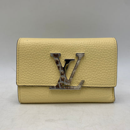【中古品】【メンズ/レディース】 LOUIS VUITTON ルイ・ヴィトン ポルトフォイユ カプシーヌ コンパクト ウォレット 財布 179-260806-as-15-izu カラー：クリーム 万代Net店