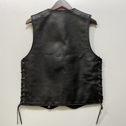 【中古品】【メンズ】 KADOYA カドヤ BUTTON DOWN VEST ボタンダウンベスト 145-260801-as-14-izu サイズ：L カラー：ブラック 万代Net店