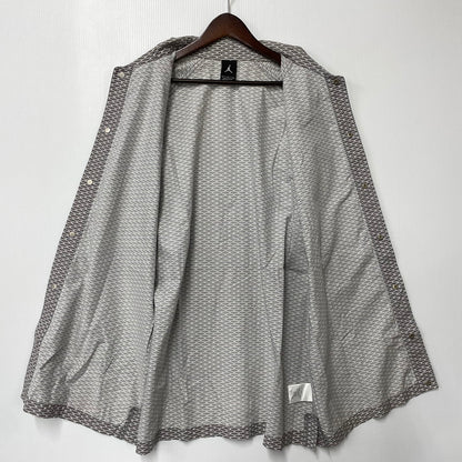 【中古品】【メンズ】 OLD NIKE JORDAN BRAND オールド ナイキ ジョーダン ブランド ALL OVER PATTERN COACH SHIRT JACKET オールオーバーパターン コーチシャツジャケット 146-260806-as-02-izu サイズ：L カラー：グレー系 万代Net店