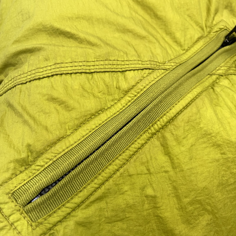 【現状渡し品】【メンズ】 OLD STONE ISLAND オールドストーンアイランド FILLED MESH BADGE PUFFER JACKET メッシュバッジ パファージャケット 141-260802-as-05-izu サイズ：L カラー：ライトグリーン 万代Net店
