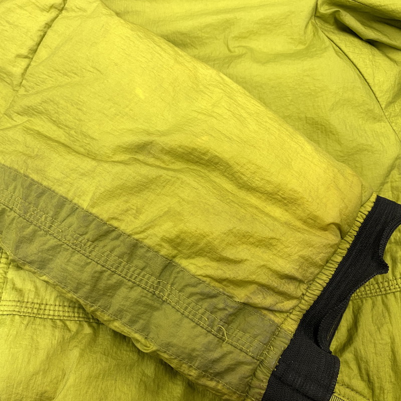 【現状渡し品】【メンズ】 OLD STONE ISLAND オールドストーンアイランド FILLED MESH BADGE PUFFER JACKET メッシュバッジ パファージャケット 141-260802-as-05-izu サイズ：L カラー：ライトグリーン 万代Net店