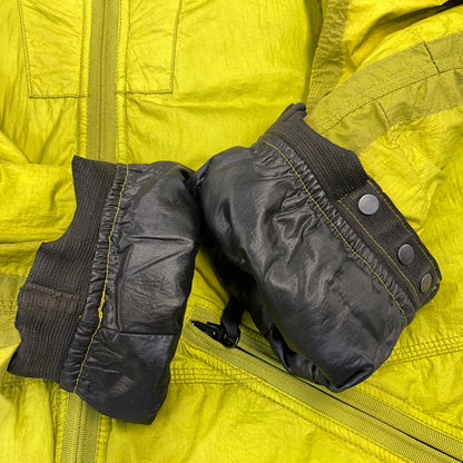 【現状渡し品】【メンズ】 OLD STONE ISLAND オールドストーンアイランド FILLED MESH BADGE PUFFER JACKET メッシュバッジ パファージャケット 141-260802-as-05-izu サイズ：L カラー：ライトグリーン 万代Net店