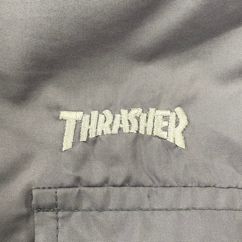 【現状渡し品】【メンズ】 THRASHER スラッシャー 90’S GIMMICK NYLON CARGO PANTS ギミック ナイロン カーゴ パンツ ボトムス 157-260806-yn-01-izu サイズ：34 カラー：グレー 万代Net店