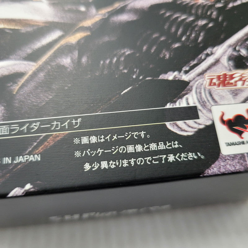 【中古美品】 S.H.F 真骨彫製法 仮面ライダーカイザ 042-260814-kk-04-izuh 万代Net店
