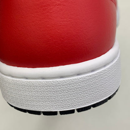 【中古美品】【メンズ】 NIKE ナイキ 554724-069 AIR JORDAN 1 MID エア ジョーダン ワン ミッド スニーカー シューズ 靴 160-260804-cs-06-izu サイズ：28cm カラー：BLACK/BLACK-GYM RED 万代Net店