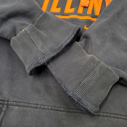 【中古品】【メンズ】 OLD NIKE TEAM オールド ナイキ チーム 90-00S ILLINOIS RAGLAN SLEEVE HOODED SWEATSHIRT イリノイ ラグランスリーブ フーデッドスウェットシャツ トップス 長袖 146-260809-ya-15-izu サイズ：XXL カラー：ネイビー×オレンジ 万代Net店
