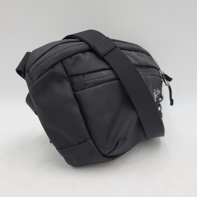 【中古品】【メンズ/レディース】 ARC'TERYX アークテリクス MANTIS 1 WAISTPACK 25817-124757 マンティス 1 ウエストパック バッグ カバン 鞄 188-260808-as-26-izu カラー：ブラック 万代Net店
