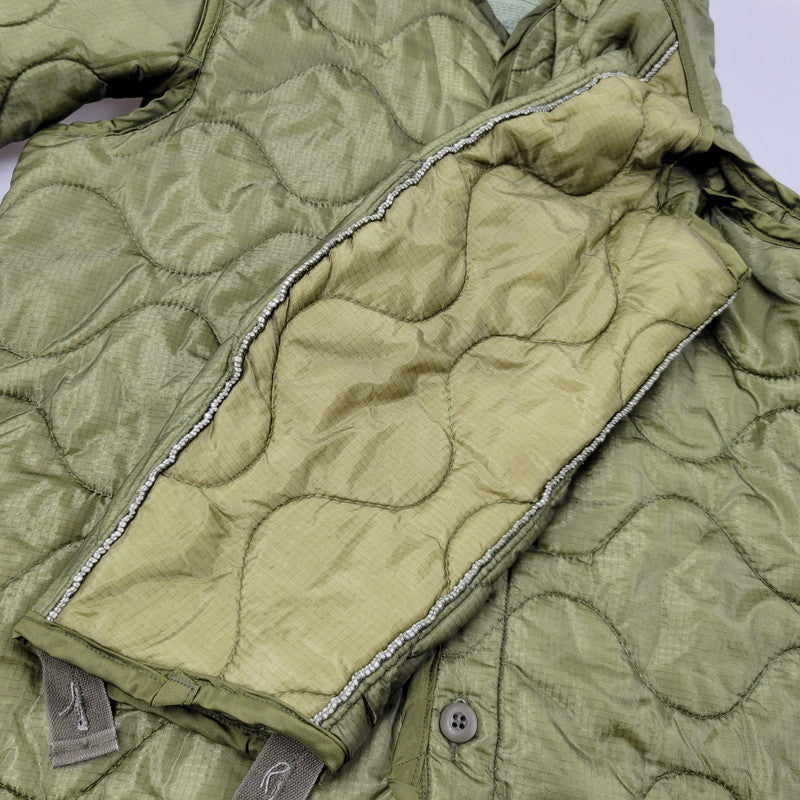 【中古品】【メンズ】 U.S.ARMY ユーエスアーミー 8415-00-782-2888 DLA100-87-C-4089 M-65 QUILTING LINER キルティング ライナー 146-260812-kh-05-izu サイズ：M カラー：グリーン 万代Net店