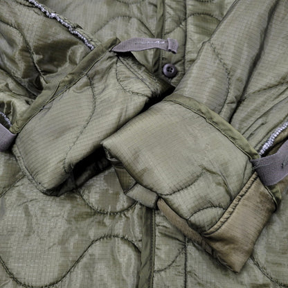 【中古品】【メンズ】 U.S.ARMY ユーエスアーミー 8415-00-782-2888 DLA100-87-C-4089 M-65 QUILTING LINER キルティング ライナー 146-260812-kh-05-izu サイズ：M カラー：グリーン 万代Net店