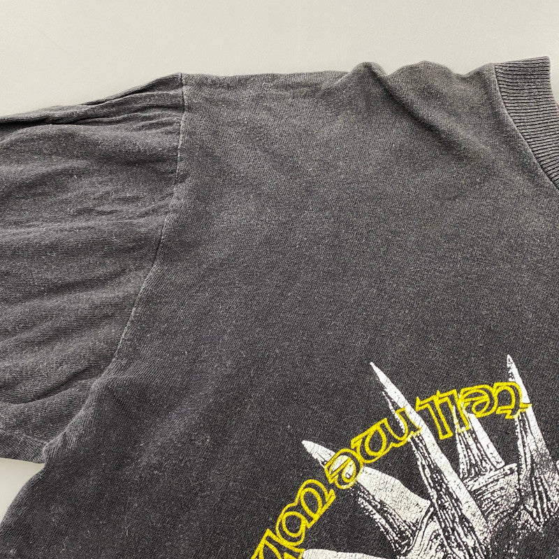 【現状渡し品】【メンズ】 CORROSION OF CONFORMITY コロージョン オブ コンフォーミティ シングル 90S LS TEE ロングスリーブ Tシャツ トップス 長袖 146-260807-ya-05-izu サイズ：下記参照 カラー：チャコール 万代Net店