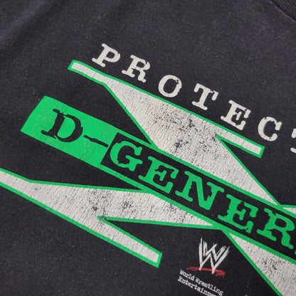 【中古品】【メンズ】 WWE ワールドレスリングエンターテインメント c2002 PROTECTED BY D-GENERATION SS TEE D-ジェネレーション ショートスリーブ Tシャツ トップス 146-260815-kh-03-izu サイズ：2XL カラー：ブラック 万代Net店