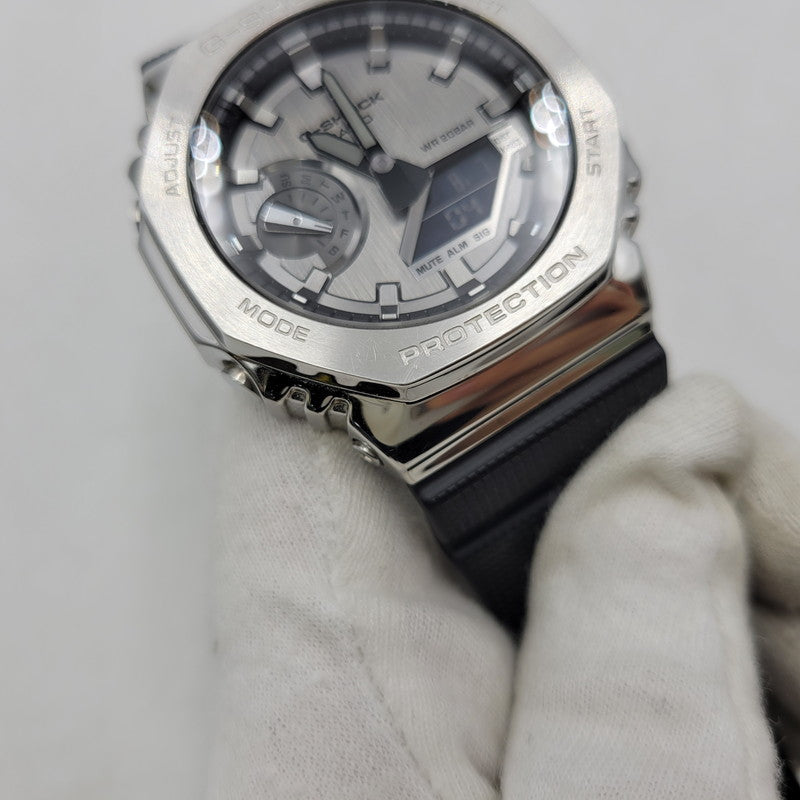 【中古品】【メンズ/レディース】 G-SHOCK ジーショック GM-2100-1AJF 2100 SERIES DIGITAL ANALOG QUARTZ WATCH デジタル アナログ クオーツ ウォッチ 腕時計 196-260807-cs-19-izu サイズ：49.3 × 44.4 × 11.8 mm カラー：ブラック×シルバー 万代Net店