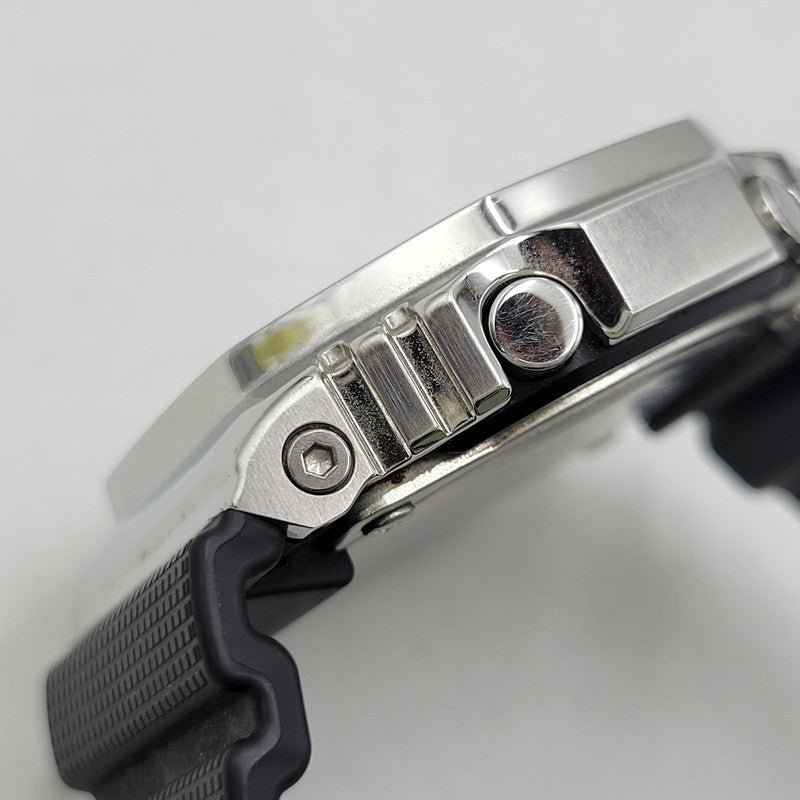 【中古品】【メンズ/レディース】 G-SHOCK ジーショック GM-2100-1AJF 2100 SERIES DIGITAL ANALOG QUARTZ WATCH デジタル アナログ クオーツ ウォッチ 腕時計 196-260807-cs-19-izu サイズ：49.3 × 44.4 × 11.8 mm カラー：ブラック×シルバー 万代Net店