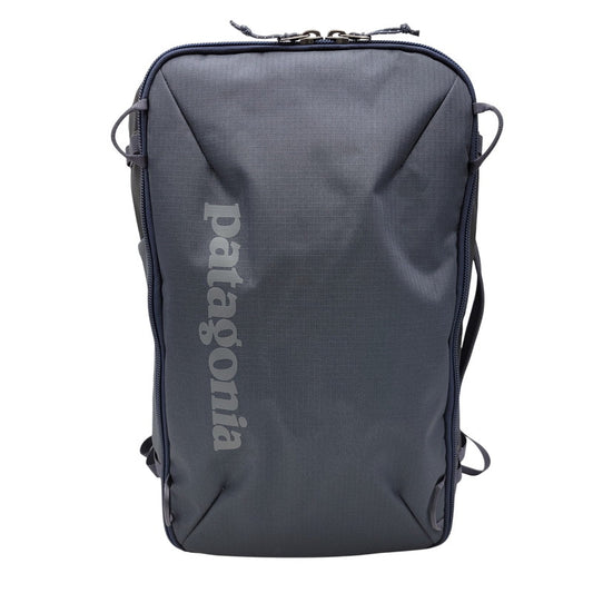 【中古品】【メンズ/レディース】 patagonia パタゴニア BLACK HOLE MINI MLC 30L 49266FA24 ブラックホール ミニ リュック バッグ カバン 鞄 188-260809-as-04-izu カラー：ネイビー 万代Net店