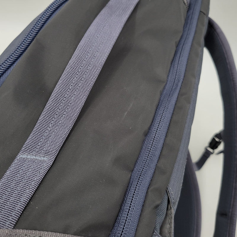【中古品】【メンズ/レディース】 patagonia パタゴニア BLACK HOLE MINI MLC 30L 49266FA24 ブラックホール ミニ リュック バッグ カバン 鞄 188-260809-as-04-izu カラー：ネイビー 万代Net店