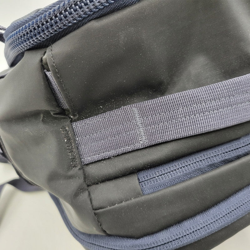 【中古品】【メンズ/レディース】 patagonia パタゴニア BLACK HOLE MINI MLC 30L 49266FA24 ブラックホール ミニ リュック バッグ カバン 鞄 188-260809-as-04-izu カラー：ネイビー 万代Net店