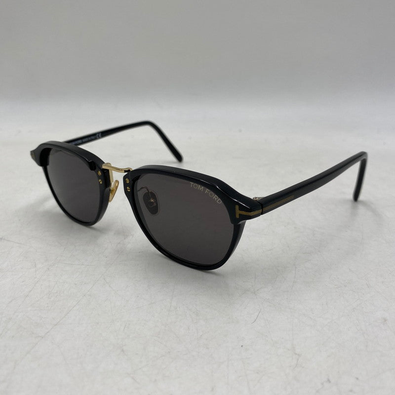 【中古品】【メンズ/レディース】 TOM FORD トムフォード TF878-D SUNGLASSES サングラス 203-260810-cs-18-izu サイズ：53口21-145 カラー：ブラック 万代Net店