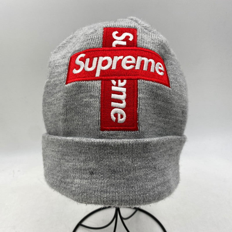 【中古品】【メンズ/レディース】 SUPREME×NEWERA シュプリーム ニューエラ 20AW CROSS BOX LOGO BEANIE クロス ボックス ロゴ ビーニー 帽子 185-260810-cs-14-izu サイズ：F カラー：グレー 万代Net店