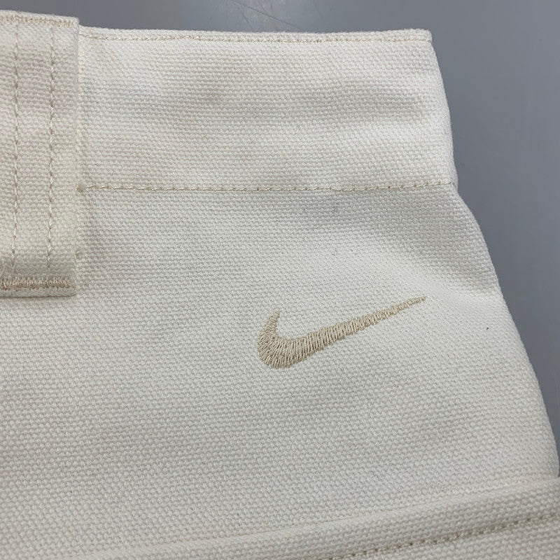 【中古品】【メンズ】 NIKE ナイキ STANDARD FIT AT KNEE LENGTH SHORTS ショーツ ショートパンツ 159-260821-as-10-izu サイズ：M カラー：ホワイト 万代Net店