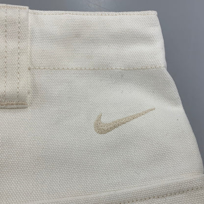 【中古品】【メンズ】 NIKE ナイキ STANDARD FIT AT KNEE LENGTH SHORTS ショーツ ショートパンツ 159-260821-as-10-izu サイズ：M カラー：ホワイト 万代Net店