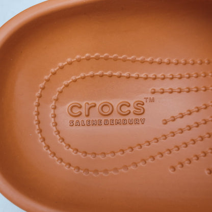 【中古美品】【メンズ/レディース】 CROCS クロックス × SALEHE BEMBURY サレヘ ベンバリー SARU CLOG サル クロッグ サンダル 靴 164-260821-as-19-izu サイズ：26cm カラー：オレンジ 万代Net店