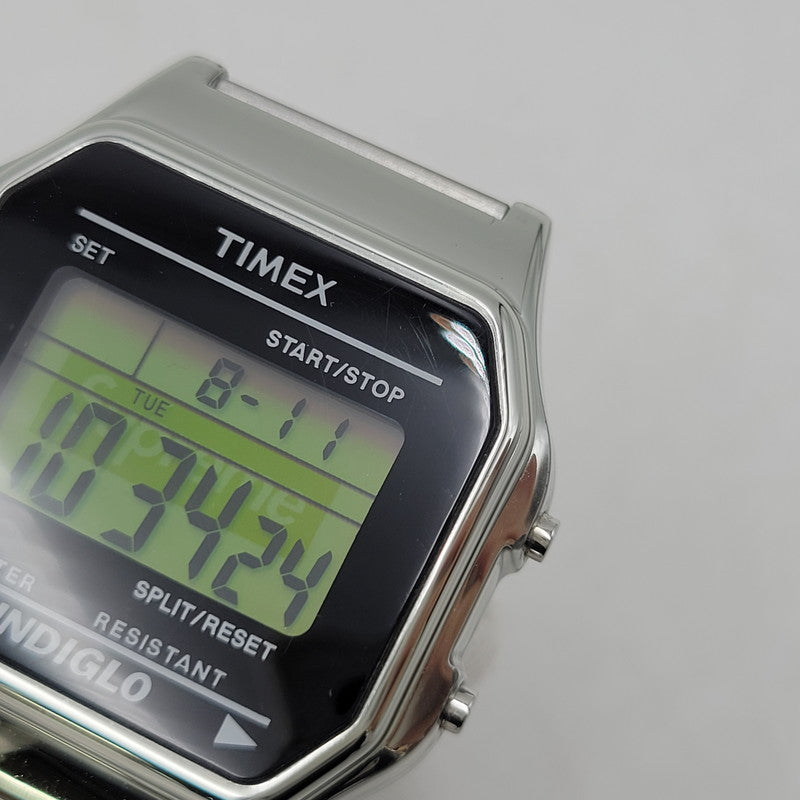 【中古品】【メンズ/レディース】 Supreme シュプリーム × TIMEX タイメックス DIGITAL WATCH TW2U03500 デジタルウォッチ 腕時計 197-260811-as-01-izu カラー：シルバー×ブラック 万代Net店