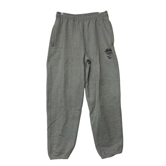 【中古品】【メンズ】 STUSSY×NIKE ステューシー ナイキ DC4227-050 INTERNATIONAL SWEATPANTS インターナショナル スウェットパンツ ボトムス ズボン 153-260812-cs-03-izu サイズ：S カラー：グレー 万代Net店