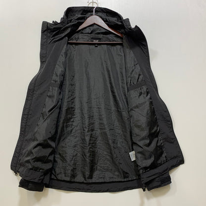 【中古品】【メンズ】 HUF ハフ STANDARD SHELL JACKET スタンダード シェル ジャケット アウター 142-260827-cs-07-izu サイズ：M カラー：ブラック 万代Net店