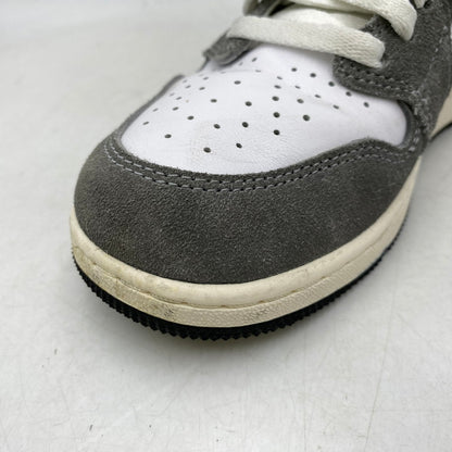 【中古品】【レディース】 NIKE ナイキ FD1437-051 GS AIR JORDAN 1 RETRO HIGH OG エア ジョーダン 1 レトロ ハイ OG スニーカー 靴 166-260829-kh-12-izu サイズ：24 カラー：BLACK/FIRE RED-WHITE-LIGHT SMOKE GREY 万代Net店