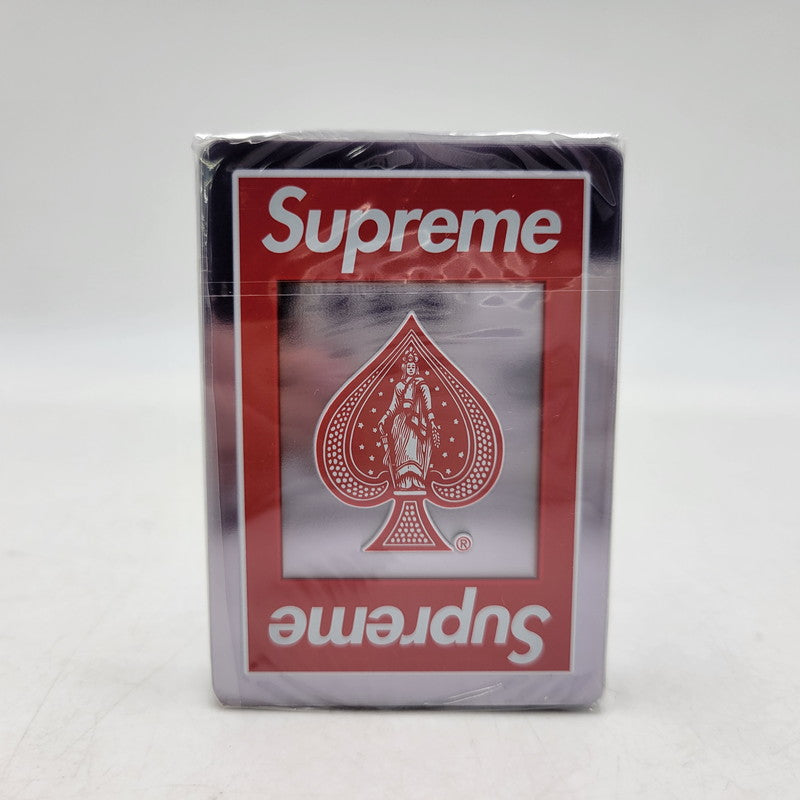 【中古美品】 SUPREME シュプリーム BICYCLER CLEAR PLAYING CARDS バイスクル クリア プレイング カード トランプ 208-260818-cs-14-izu カラー：レッド 万代Net店