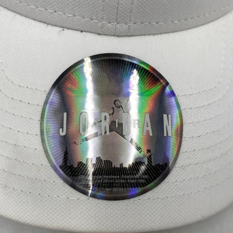 【中古品】【メンズ/レディース】 NIKE AIR JORDAN ナイキ エアジョーダン × OVO レノボ 826744-100 NIKE CLASSIC 99 CAP クラシック 99 キャップ 帽子 185-260829-kh-05-izu サイズ：F カラー：ホワイト 万代Net店