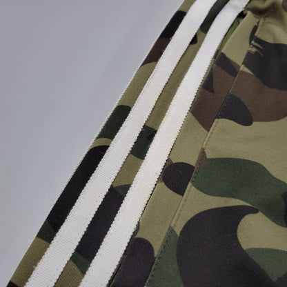 【中古品】【メンズ】 A BATHING APE アベイシングエイプ × ADIDAS アディダス BAPE TRACK PANTS DP0187 トラックパンツ 153-260822-as-03-izu サイズ：L カラー：マルチカラー 万代Net店