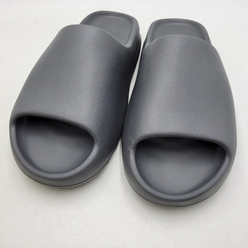 【中古品】【メンズ】 adidas アディダス YEEZY SLIDE ID2350 イージー スライド サンダル 靴 161-260817-as-14-izu サイズ：30.5cm カラー：SLTGRE/SLTGRE/SLTGRE 万代Net店