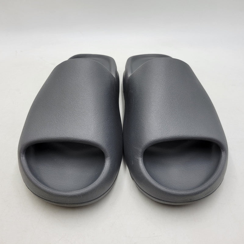 【中古品】【メンズ】 adidas アディダス YEEZY SLIDE ID2350 イージー スライド サンダル 靴 161-260817-as-14-izu サイズ：30.5cm カラー：SLTGRE/SLTGRE/SLTGRE 万代Net店