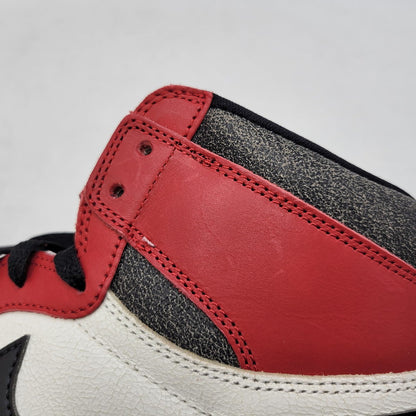 【中古品】【メンズ】 NIKE ナイキ AIR JORDAN 1 RETRO HIGH OG DZ5485-612 エアジョーダン 1 レトロ ハイ OG スニーカー 靴 160-260817-as-12-izu サイズ：30cm カラー：VARSITY RED/BLACK-SAIL-MUSLIN 万代Net店