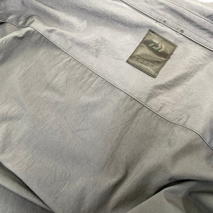 【中古品】【メンズ】 DAIWA PIER39 ダイワ ピア39 TECH REGULAR COLLAR SHIRTS L/S BE-87022 レギュラーカラーシャツ 長袖 144-260818-as-14-izu サイズ：M カラー：チャコール 万代Net店