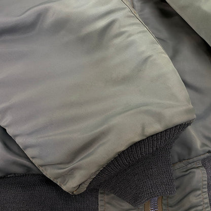 【現状渡し品】【メンズ】 Buzz Rickson's バズリクソンズ MA-1 FLIGHT JACKET M13519 フライトジャケット M品番 145-260818-as-06-izu サイズ：L カラー：グリーン系 万代Net店
